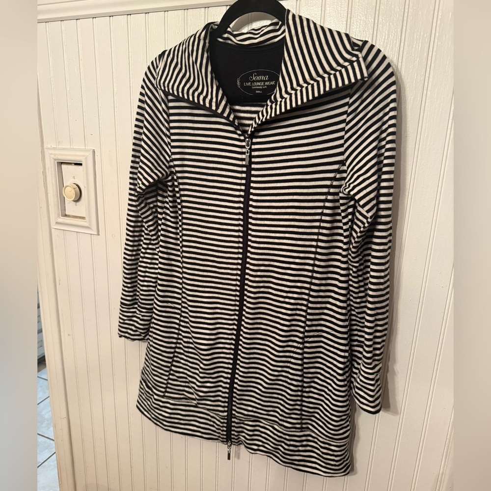 Soma Small Loungewear Black and White Striped Zip up Jacket